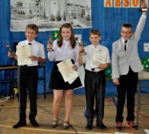 Pożegnanie absolwentów szkoły Pożegnanie absolwentów szkoły