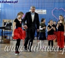 Uczniowie Szkoły Podstawowej przygotowali apel z okazji Dnia Babci i Dziadka Uczniowie Szkoły Podstawowej przygotowali apel z okazji Dnia Babci i Dziadka