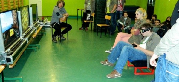 Gimnazjaliści poznali jazdę „na podwójnym gazie” Gimnazjaliści poznali jazdę „na podwójnym gazie”