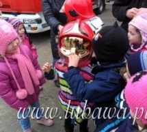 „Kaczorki” poznały tajniki pracy strażaka „Kaczorki” poznały tajniki pracy strażaka