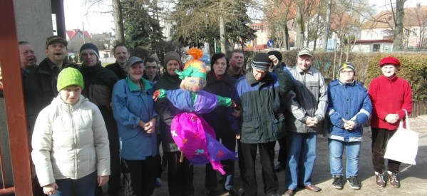 Uczestnicy Środowiskowego Domu Samopomocy witają pierwszy Dzień Wiosny. Uczestnicy Środowiskowego Domu Samopomocy witają pierwszy Dzień Wiosny.