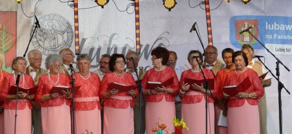 Koncert Miejskiej Orkiestry Dętej oraz Przegląd Zespołów Śpiewaczych Koncert Miejskiej Orkiestry Dętej oraz Przegląd Zespołów Śpiewaczych