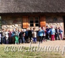 Wycieczka  przedszkolaków  do  skansenu Wycieczka  przedszkolaków  do  skansenu