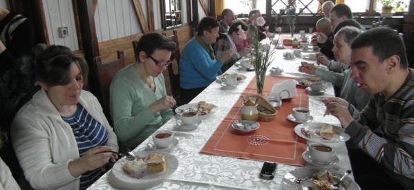 Uczestnicy Środowiskowego Domu Samopomocy w Lubawie świętowali Dzień Kobiet