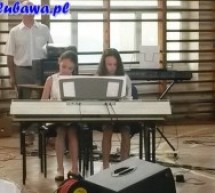 W podstawówce zaprezentowały się „Muzyczne Perełki” W podstawówce zaprezentowały się „Muzyczne Perełki”