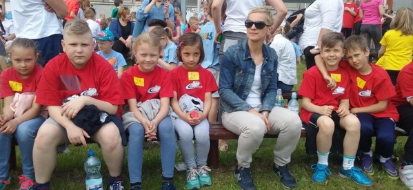 „Jem owoce ,piję mleko, w życiu zajdę daleko” „Jem owoce ,piję mleko, w życiu zajdę daleko”