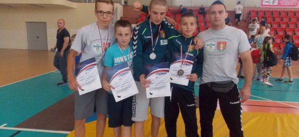 IV Rzut Międzynarodowy Ligi Międzyszkolnej w zapasach w stylu wolnym IV Rzut Międzynarodowy Ligi Międzyszkolnej w zapasach w stylu wolnym