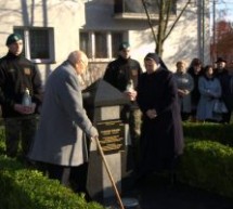 Odsłonięcie obelisku pamięci Siostry Antoniny Schneider