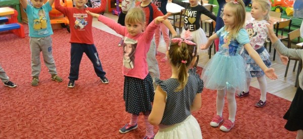 Zajęcia taneczne w Przedszkolu Miejskim