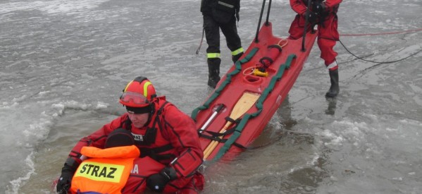 Strażacy z OSP Lubawa na ćwiczeniach z ratownictwa na lodzie Strażacy z OSP Lubawa na ćwiczeniach z ratownictwa na lodzie