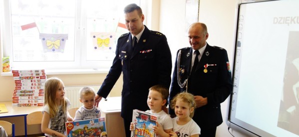 Strażacy odwiedzili przedszkolaków Strażacy odwiedzili przedszkolaków