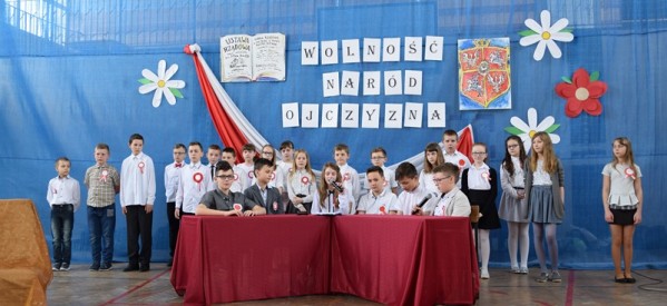 Apel z okazji Dnia Flagi Rzeczypospolitej Polskiej oraz Rocznicy Uchwalenia Konstytucji 3 Maja w Szkole Podstawowej im. Mikołaja Kopernika w Lubawie Apel z okazji Dnia Flagi Rzeczypospolitej Polskiej oraz Rocznicy Uchwalenia Konstytucji 3 Maja w Szkole Podstawowej im. Mikołaja Kopernika w Lubawie